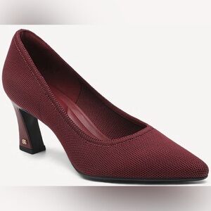 NWT Burgundy SerenTouch Pointed Toe Heeled Pump